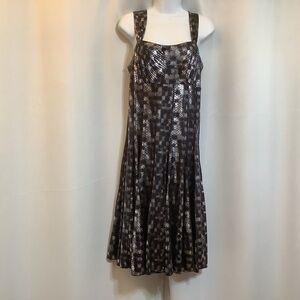 Frank Lyman Dress Women’s Size 10 Metallic Fit and Flare Black Silver